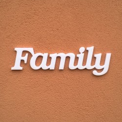 Family felirat faldekorációs célra