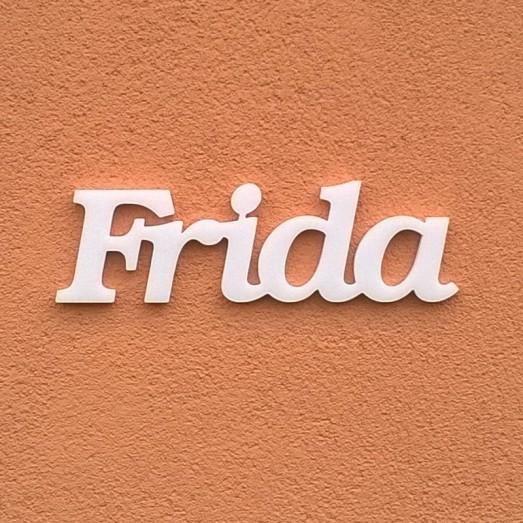 Frida név felirat ajtóra vagy a gyermekszoba falára!