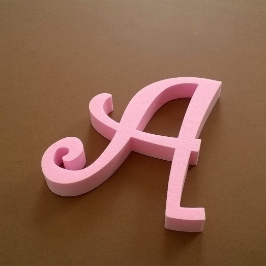 "A" dekorációs betű a TWISTY termékcsaládból.