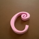 "C" dekorációs betű a TWISTY termékcsaládból.