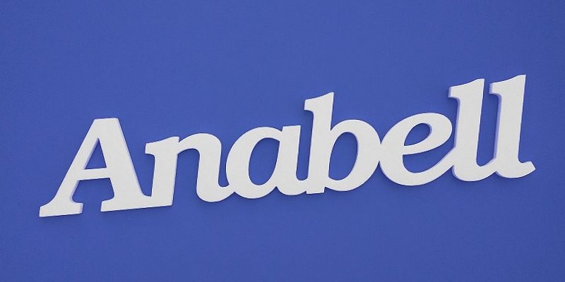 Ajtóra vagy gyerekszoba falára felragasztható Anabell név felirat.