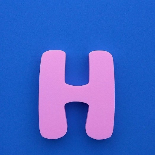 "H" dekorációs betű a SUZY termékcsaládból. (termék) "H" dekorációs betű a SUZY termékcsaládból.