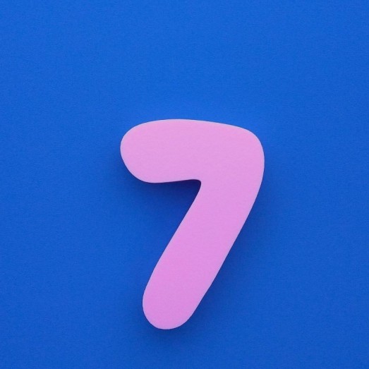 "7" dekorációs számjegy a SUZY termékcsaládból.