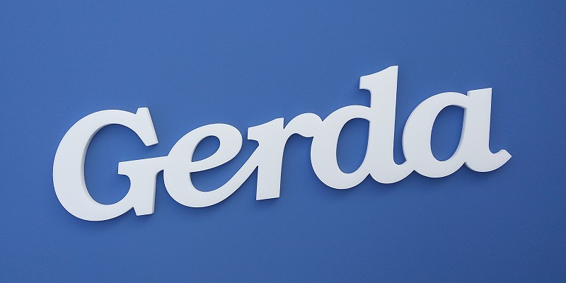 Ajtóra vagy gyerekszoba falára felragasztható Gerda név felirat.