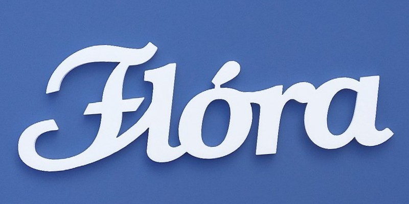 Flóra név felirat, dekorációs célokra.