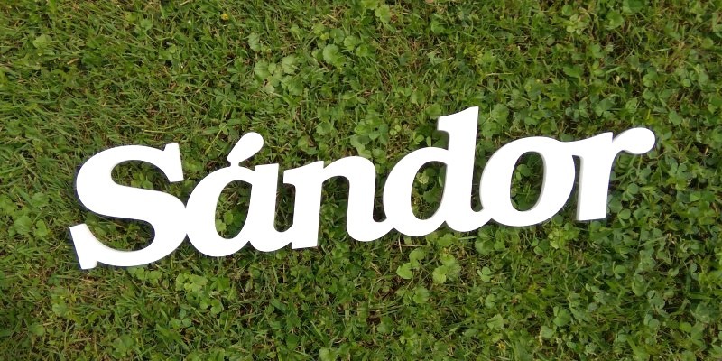 Sándor név felirat. Ajtóra vagy gyerekszoba falára felragasztható Sándor név felirat.