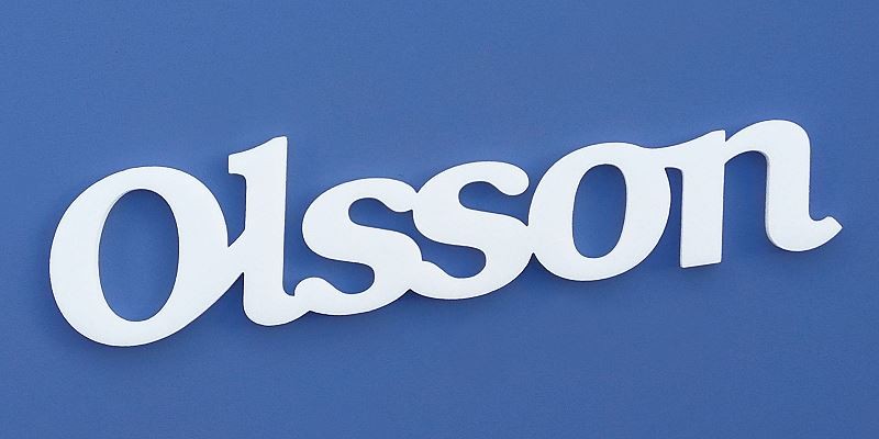 Ajtóra vagy gyerekszoba falára felragasztható Olsson név felirat.