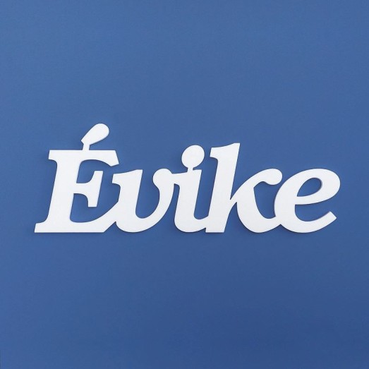 Évike név felirat ajtóra vagy a gyermekszoba falára!