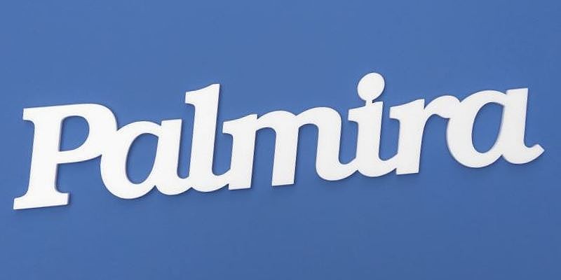 Ajtóra vagy gyerekszoba falára felragasztható Palmira név felirat.