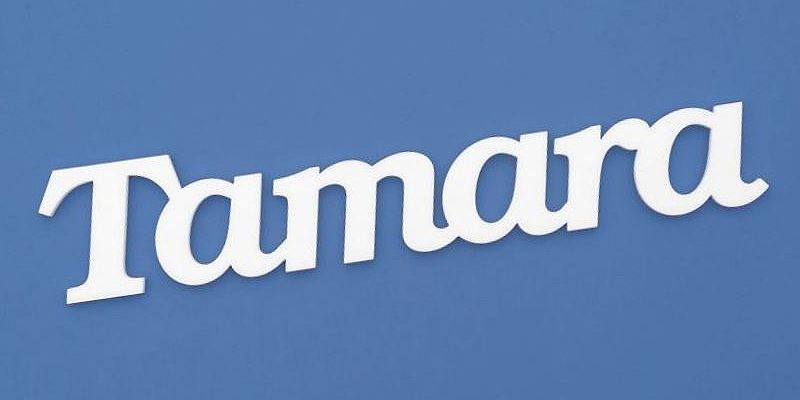 Tamara név felirat. Ajtóra vagy gyerekszoba falára felragasztható Tamara név felirat.