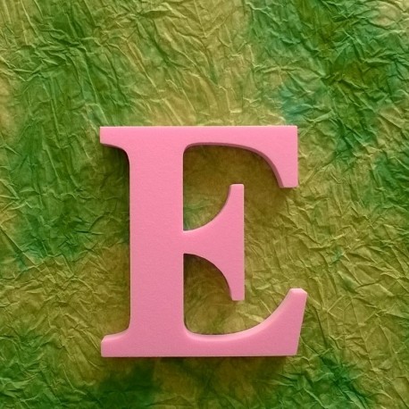 Nagy E habbetű a Love termékcsaládból, klasszikus feliratok készítéséhez.