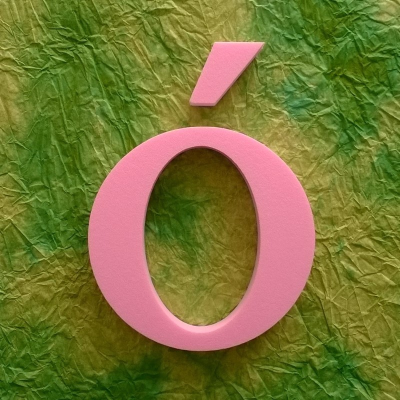 Nagy Ó habbetű a Love termékcsaládból.