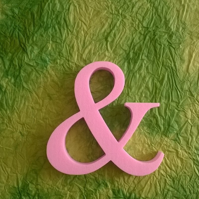 Nagy & habbetű a Love termékcsaládból.