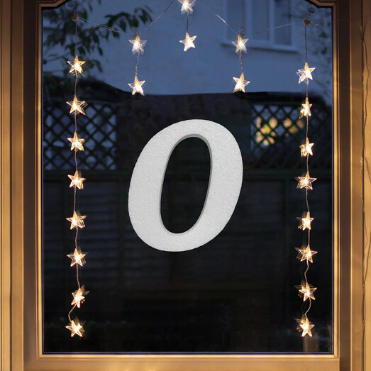 Adventi ablakdekoráció készítéséhez használható nullás számjegy polisztirolból!