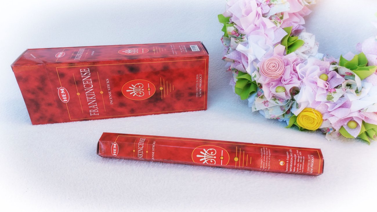 Tömjén illatú füstölő. HEM Insence sticks - Frankincense.