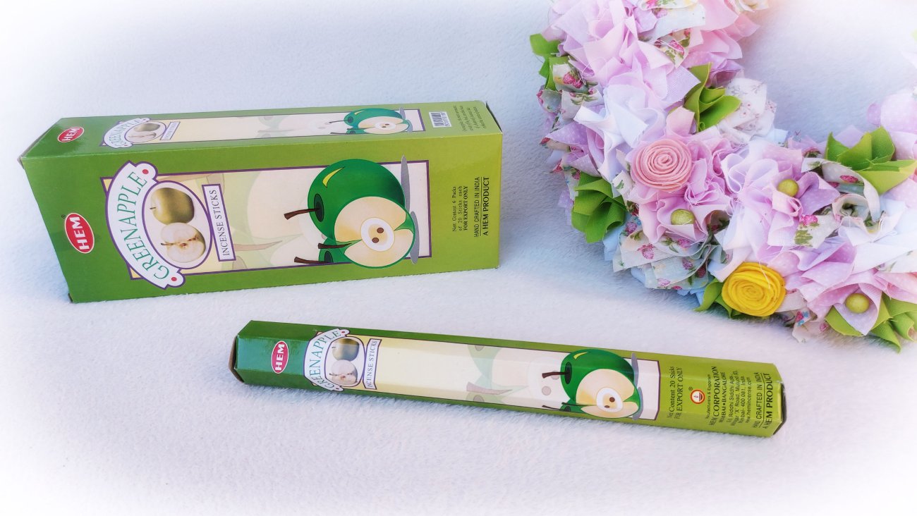 Zöld alma illatú füstölő. HEM Insence sticks - Green_apple.